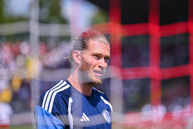August 1, 2026, Soccer, 2026–2027 Season, Friendly Match, KSV Hessen Kassel vs. FC Schalke 04, Goalkeeper Loris Karius, FC Schalke 04, Kassel, Auestadion, Germany, xRHR PHOTO YYx Copyright: KROEGER RHR-FOTOx RHR-FOTO YY