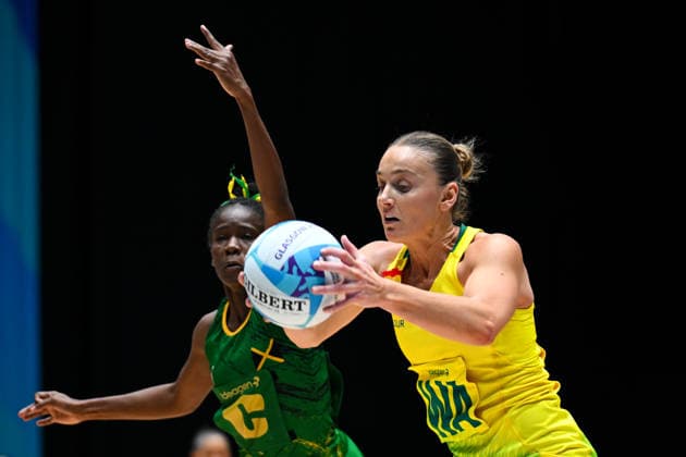 COM26 NETBALL, Liz Watson of Australia competes for the ball in the Semi-Final match between Australia and Jamaica of the Glasgow 2026 Commonwealth Games at The Hydro in Glasgow, Scotland, Wednesday, August 1, 2026. ( NO ARCHIVING, EDITORIAL USE ONLY Glasgow Scotland United Kingdom  Copyright: xLUKASxCOCHx 20260801130935873044