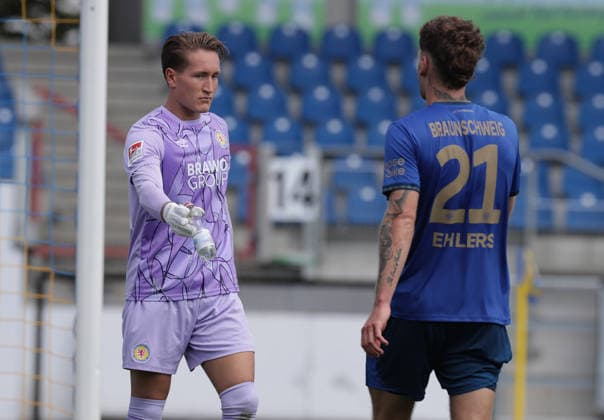 Goalkeeper Ron Thorben Hoffmann, Eintracht Braunschweig; Kevin Ehlers, Eintracht Braunschweig Soccer, Men s, 2026–2027 Season, 2. Bundesliga, Eintracht Stadium, Eintracht Braunschweig vs. RAAL La Louvière, preseason, friendly match, 0–0. DFL regulations prohibit any use of photographs as image sequences and or quasi-video.