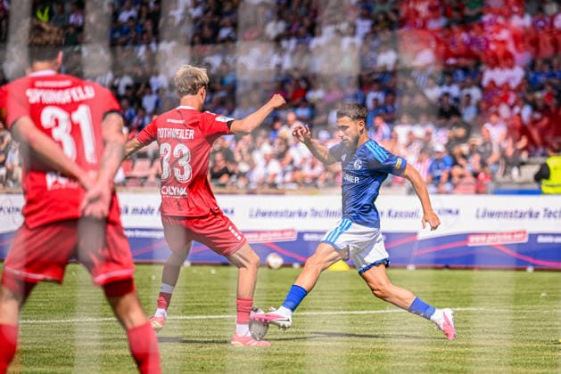 August 1, 2026, Soccer, 2026–2027 Season, Friendly Match, KSV Hessen Kassel vs. FC Schalke 04, Nick Rothweiler (KSV Hessen Kassel), Adil Aouchiche (FC Schalke 04) xRHR PHOTO YYx Copyright: KROEGER RHR-FOTOx RHR-FOTO YY
