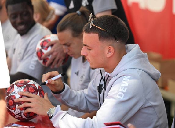 August 1, 2026, xophax, Soccer, Bundesliga 1, 1. FC Köln Season opener for 1. FC Köln at the Rhein Energie Stadium; people are lining up for an autograph from Said El Mala Said El Mala Cologne