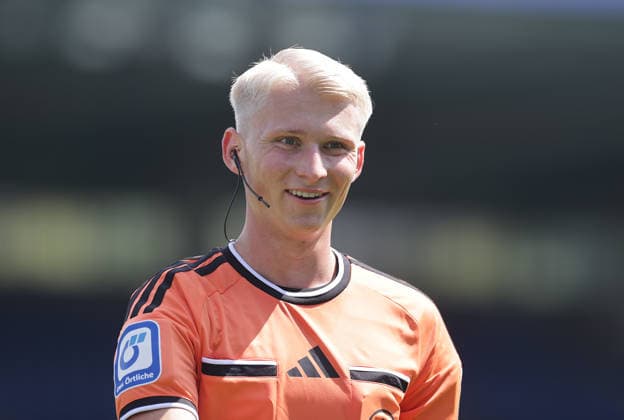 Referee Luca Sambill, Lübeck Soccer, Men s, 2026–2027 Season, 2nd Division, Eintracht Stadium, Eintracht Braunschweig vs. RAAL La Louvière, preseason, friendly match, 0–0. DFL regulations prohibit any use of photographs as image sequences and or quasi-video.