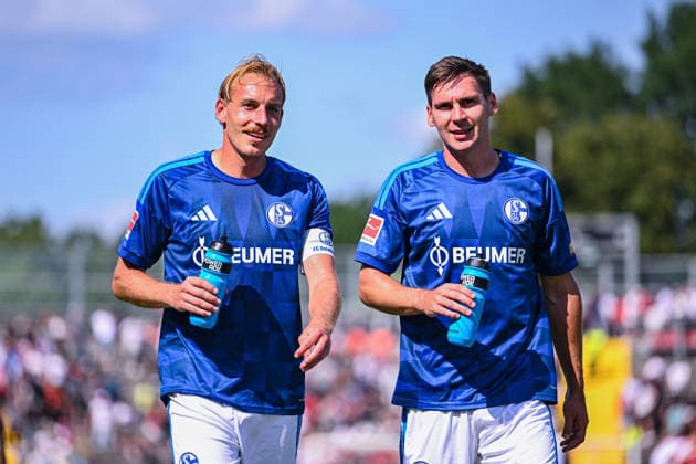 August 1, 2026, Soccer, 2026–2027 Season, Friendly Match, KSV Hessen Kassel vs. FC Schalke 04, Timo Becker (FC Schalke 04), Maximilian Wöber (FC Schalke 04) xRHR PHOTO YYx Copyright: KROEGER RHR-FOTOx RHR-FOTO YY