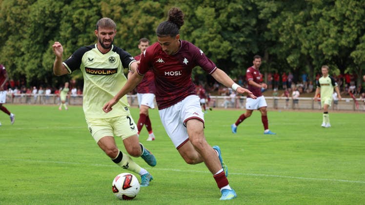 August 1, 2026, xrekx, Soccer Friendly Match, FC Metz vs. 1. FC Kaiserslautern v l Simon Asta 1. FC Kaiserslautern DFL DFB REGULATIONS PROHIBIT ANY USE OF PHOTOGRAPHS as IMAGE SEQUENCES and or QUASI-VIDEO Metz