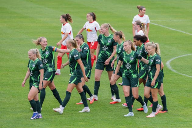 August 1, 2026, xgrfx, Women s Soccer Friendly Match, RB Leipzig vs. VfL Wolfsburg, Goal, Ella Peddemors, 0–1 VfL Wolfsburg. DFL and DFB regulations prohibit any use of photographs as image sequences and or quasi-video. Leipzig
