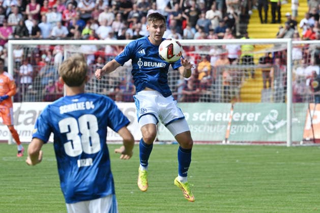 Maximilian Wöber, FC Schalke 04, January 8, 2026, Soccer, 2026–2027 Season, Friendly Match, KSV Hessen Kassel vs. FC Schalke 04, Auestadion, Kassel, Germany Team2