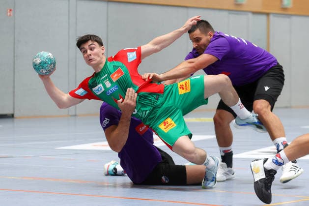 August 1, 2026, xtgx, Handball Friendly Match: SC Magdeburg vs. Corotop Gwardia Opole, emspor, from left: Tim Thielicke (Magdeburg), 8th tackle, duel, battle, tackle, Ilsenburg