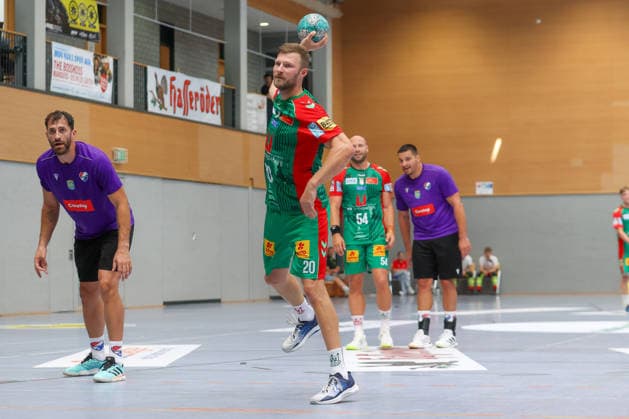 August 1, 2026, xtgx, Handball Friendly Match: SC Magdeburg vs. Corotop Gwardia Opole (emspor), from left: Philipp Weber (Magdeburg), 20 during a penalty throw by Ilsenburg