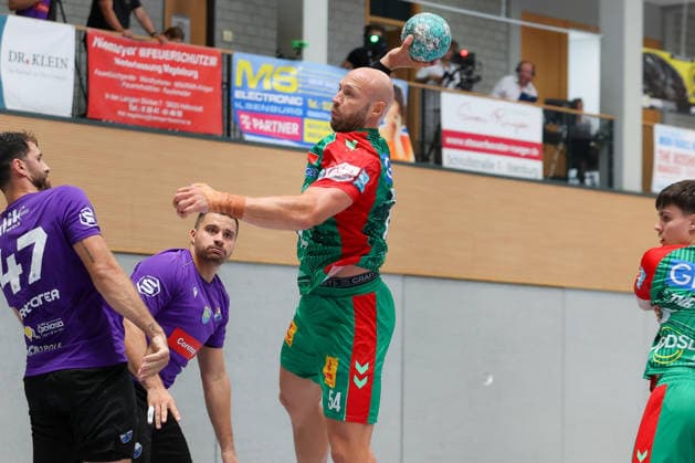 August 1, 2026, xtgx, Handball Exhibition Match: SC Magdeburg vs. Corotop Gwardia Opole (emspor), from left: Oscar Bergendahl (Magdeburg), 54, takes a shot, goal scorer, scores a goal, Ilsenburg