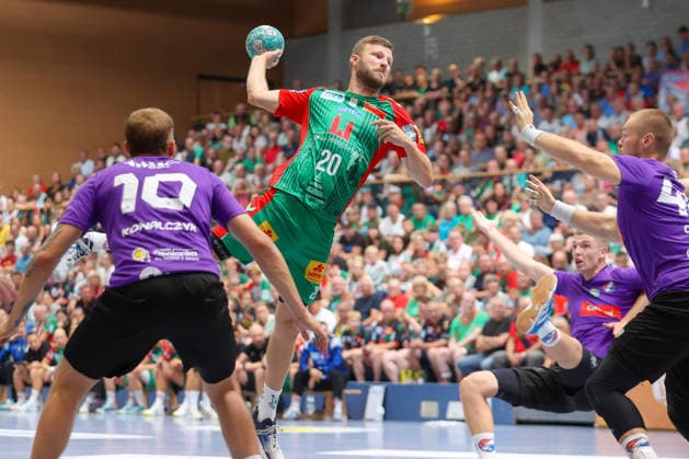 August 1, 2026, xtgx, Handball Friendly Match: SC Magdeburg vs. Corotop Gwardia Opole (emspor), from left: Philipp Weber (Magdeburg), 20 shots on goal, goal scorer, scores a goal, goal, scores the goal in Ilsenburg