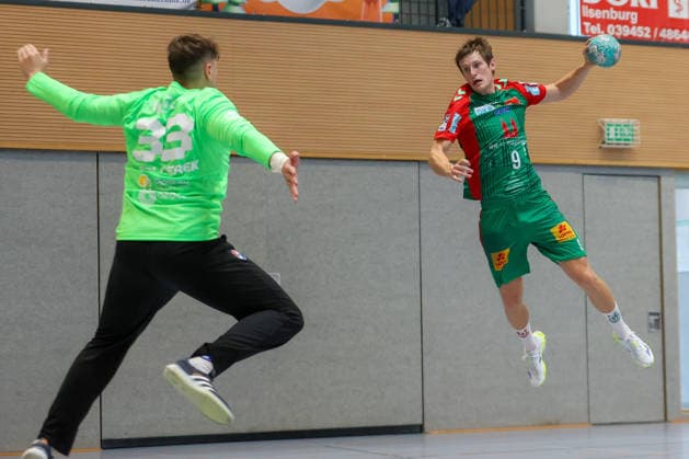 August 1, 2026, xtgx, Handball Friendly Match: SC Magdeburg vs. Corotop Gwardia Opole (emspor), from left: Oskar Vind Rasmussen (Magdeburg), 9 shots on goal, goal scorer, scores the goal, Ilsenburg