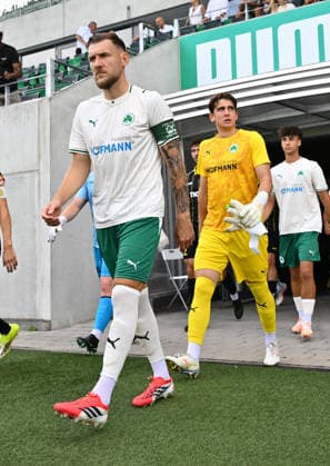 August 1, 2025 Soccer Season 2025–2026 Bavarian Regional League Matchday 02 SpVgg Greuther Fürth Fürth II U23 Kleeblatt SpVgg Bayreuth xwoxzix Yannick Scholz 14, SpVgg Greuther Fürth II Theo Menapace 1, SpVgg Greuther Fürth II scores a goal