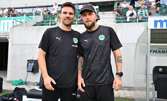 August 1, 2025 Soccer Season 2025–2026 Bavarian Regional League Matchday 02 SpVgg Greuther Fürth II U23 vs. Kleeblatt SpVgg Bayreuth xwoxzix Julian Kolbeck, Coach of SpVgg Greuther Fürth II Daniel Adlung Assistant Coach, SpVgg Greuther Fürth II