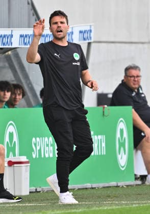 August 1, 2025 Soccer Season 2025–2026 Bavarian Regional League Matchday 02 SpVgg Greuther Fürth Fürth II U23 Kleeblatt SpVgg Bayreuth xwoxzix Julian Kolbeck, Coach of SpVgg Greuther Fürth II