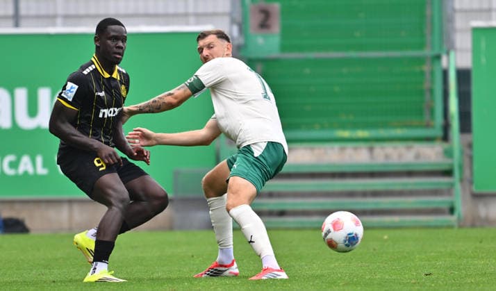 August 1, 2025 Soccer Season 2025–2026 Bavarian Regional League Matchday 02 SpVgg Greuther Fürth II U23 vs. Kleeblatt SpVgg Bayreuth xwoxzix Kelvin Onuigwe 9, SpVgg Bayreuth Yannick Scholz 14, SpVgg Greuther Fürth II