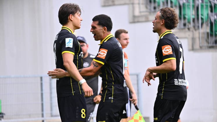 August 1, 2025 Soccer Season 2025–2026 Bavarian Regional League Matchday 02 SpVgg Greuther Fürth Fürth II U23 Kleeblatt SpVgg Bayreuth xwoxzix Goal celebration Cheering Joy after a goal Goal Shot on goal to 0–1 by Patrick Scheder 8 , SpVgg Bayreuth