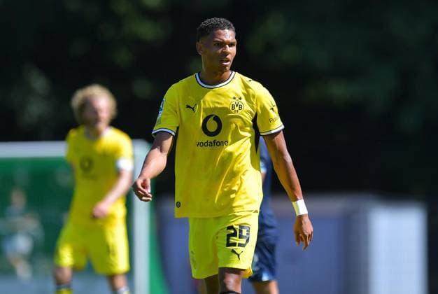VfL Bochum U21 vs. Borussia Dortmund U23 ** FOR EDITORIAL PURPOSES ONLY ** EDITORIAL USE ONLY ** p Soccer Regionalliga West 1 Matchday VfL Bochum U21 vs. Borussia Dortmund U23 on August 1, 2026, at the Mondpalast Arena in Herne Kevin Mutove Borussia Dortmund U23 Germany North Rhine-Westphalia Herne Copyright ThorstenxTillmann Copyright: ThorstenxTillmann doc86yz5mgcwk819udcmegg ,EDITORIAL USE ONLY Copyright: ThorstenxTillmann