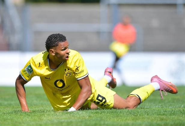VfL Bochum U21 vs. Borussia Dortmund U23 ** FOR EDITORIAL PURPOSES ONLY ** EDITORIAL USE ONLY ** p Soccer Regionalliga West 1 Matchday VfL Bochum U21 vs. Borussia Dortmund U23 on August 1, 2026, at the Mondpalast Arena in Herne Kevin Mutove Borussia Dortmund U23 Germany North Rhine-Westphalia Herne Copyright ThorstenxTillmann Copyright: ThorstenxTillmann doc86yz5n3eclw1k0ftyehn ,EDITORIAL USE ONLY Copyright: ThorstenxTillmann