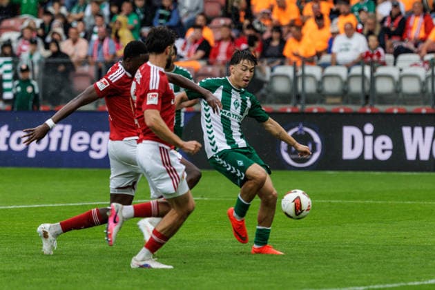 August 1, 2026, GER, Friendly Match, 2026–2027 Season, FC Energie Cottbus vs. SV Werder Bremen, Patrice Äaović, Patrice Covic, SV Werder Bremen 24 in a tackle against Dominik Pelivan, FC Energie Cottbus 5, Cottbus Stadion der Freundschaft, Brandenburg, Germany Copyright: xnordphotoxGmbHx xTrienitzx