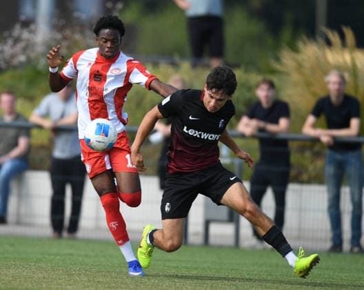 August 1, 2026, xophax, Soccer, DFB Cup U19, A Juniors, A Youth, 1st Round: Fortuna Cologne vs. SC Freiburg—Abdul Fatah Job (Fortuna Cologne, left) and Yanik Boos (SC Freiburg, right)