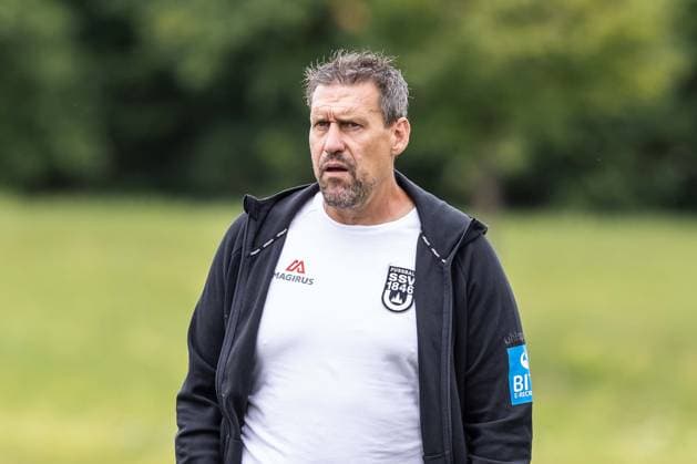 SSV Jahn Regensburg vs. SSV Ulm 1846 Soccer, Football, Friendly Match, Regensburg Training Ground 01 08 26 Cutout Single Image Portrait Oliver Unsöld SSV Ulm 1846 Soccer, Assistant Coach SSV Jahn Regensburg vs. SSV Ulm 1846 Soccer, Football, Friendly Match, Training Ground Regensburg 01 08 26 Photo by Lucca Fundel Regensburg Training Ground Bavaria Germany