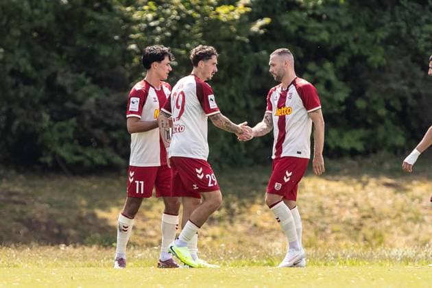 SSV Jahn Regensburg vs. SSV Ulm 1846 Soccer, Football, Friendly Match, Regensburg Training Field, August 1, 2026 Goal celebration, cheers, joy after a goal, shot on goal for the 1–0 lead by Marco Wörner of SSV Jahn Regensburg, 11 (left) Dennis Chessa, SSV Ulm 1846, soccer, 11, Adrian Fein, SSV Jahn Regensburg, 29, Patrick Hobsch, SSV Jahn Regensburg, 34, SSV Jahn Regensburg vs. SSV Ulm 1846, soccer, friendly match, Regensburg training ground, August 1, 2026, photo by Lucca Fundel, Regensburg training ground, Bavaria, Germany