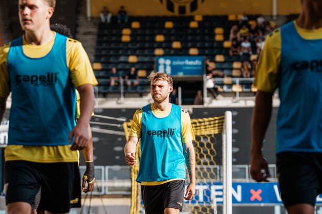 Netherlands vs. Germany Men s Soccer Friendly 2026 2027 Roda JC Kerkrade vs. Alemannia Aachen Parkstad Limburg Stadium, Mika Schroers Alemannia Aachen, 27, Warm-up, Bench, Transfer Rumors, Substitutes Copyright: xThiemoxRudolphx
