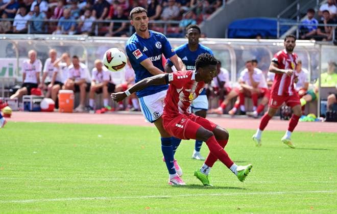 August 1, 2026 xkhx Kassel Regional League Southwest 2026–2027 Season Bundesliga Friendly Match KSV Hessen Kassel vs. FC Schalke 04 Dejan Ljubicic 21 (S04) vs. Phinees Bonianga 11 (Hessen Kassel)