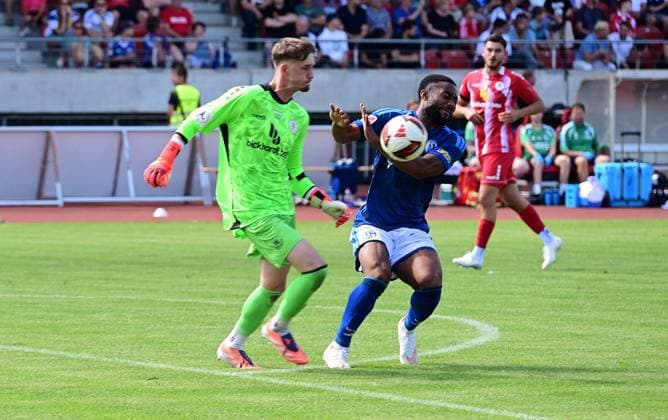 August 1, 2026 xkhx Kassel Regional League Southwest 2026–2027 Season Bundesliga Friendly Match KSV Hessen Kassel vs. FC Schalke 04 Bryan Lasme (S04) vs. Goalkeeper Finn Sauer 34, Hessen Kassel