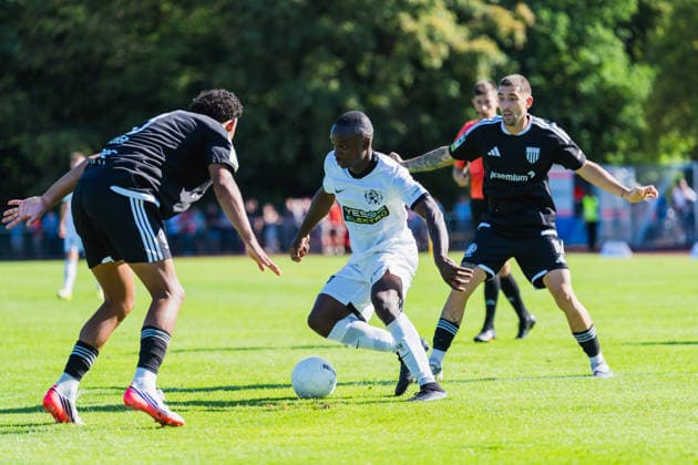 Elano Yegen (1 FC Bocholt), 03; Mohamed Cisse (VFB Hilden), 13 with the ball; Marlon Frey (1 FC Bocholt), 18 behind him; VFB Hilden vs. 1 FC Bocholt, Soccer, Regionalliga West, Matchday 1, 2026–27 season, August 1, 2026, VFB Hilden vs. 1 FC Bocholt, soccer, Regionalliga West, Matchday 1, 2026–27 season, August 1, 2026, Hilden Copyright: xEibner-Pressefoto LukasxBaldygax EP_LBA