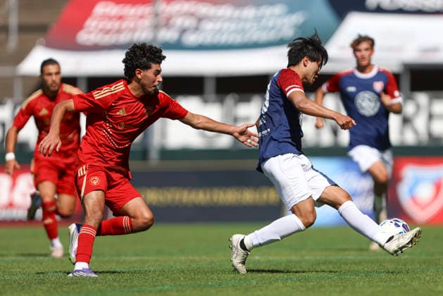 Ali Wazneh of Delay Sports Berlin and Yuta Inoue of KFC Uerdingen 05 battle for the ball during the friendly match between KFC Uerdingen 05 and Delay Sports Berlin at Grotenburg Stadium on August 1, 2026, in Krefeld, Germany Photo by Oliver Kaelke DeFodi Images Ali Wazneh of Delay Sports Berlin and Yuta Inoue of KFC Uerdingen 05 battle for the ball during the friendly match between KFC Uerdingen 05 and Delay Sports Berlin at Grotenburg Stadium on August 1, 2026 in Krefeld, Germany. Photo by Oliver Kaelke, DeFodi Images