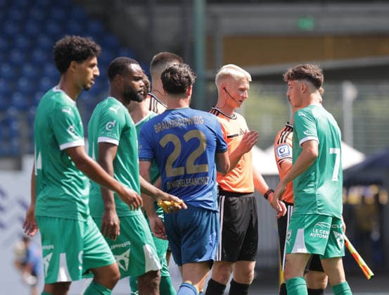 Final whistle, referee Luca Sambill; soccer, men s, 2026–2027 season, 2nd Bundesliga, Eintracht Stadium, Eintracht Braunschweig vs. RAAL La Louvière, preseason, friendly match, 0–0. DFL regulations prohibit any use of photographs as image sequences and or quasi-video.