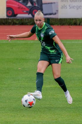 August 1, 2026, xgrfx, Women s Soccer Friendly Match, RB Leipzig vs. VfL Wolfsburg, featuring Ella Peddemor of VfL Wolfsburg. DFL and DFB regulations prohibit any use of photographs as image sequences and or quasi-video. Leipzig