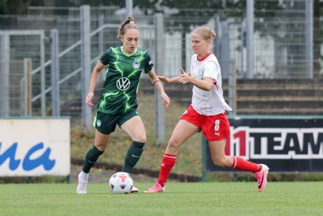 August 1, 2026, xgrfx, Women’s Soccer Friendly Match, RB Leipzig vs. VfL Wolfsburg, Sophia Kleinherne (VfL Wolfsburg), Emilia Kiaer Asgeirsdottir (RB Leipzig). DFL and DFB regulations prohibit any use of photographs as image sequences and or quasi-video. Leipzig