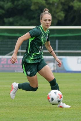 August 1, 2026, xgrfx, Women s Soccer Friendly Match, RB Leipzig vs. VfL Wolfsburg, Sophia Kleinherne, VfL Wolfsburg. DFL and DFB regulations prohibit any use of photographs as image sequences and or quasi-video. Leipzig