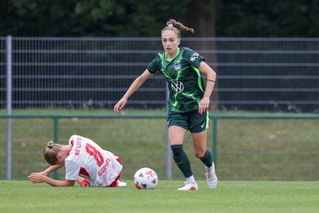 August 1, 2026, xgrfx, Women s Soccer Friendly Match, RB Leipzig vs. VfL Wolfsburg, Sophia Kleinherne, VfL Wolfsburg. DFL and DFB regulations prohibit any use of photographs as image sequences and or quasi-video. Leipzig