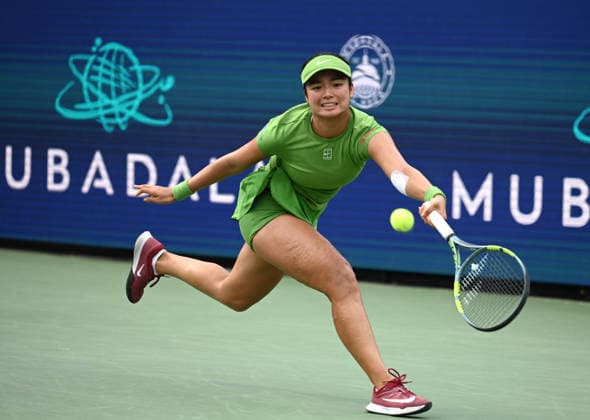 WASHINGTON, DC - AUGUST 01: Alexandra Eala of Philippines returns a shot in the Women s Singles Semifinal match against Naomi Osaka of Japan on day 6 of the Mubadala Citi DC Open 2026 at William H.G. FitzGerald Tennis Center on August 1, 2026 in Washington, DC.  Copyright: xChinaxNewsxServicex 111657691550