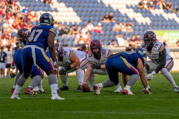 Kevin Kreider, Rhein Fire, 53 before the next play, GER Rhein Fire vs. Alpine Rams, American Football, AFLE, 2026 Season, August 1, 2026, GER Rhein Fire vs. Alpine Rams, American Football, AFLE, 2026 Season, August 1, 2026, Duisburg Copyright: xEibner-Pressefoto FabianxFriesex EP_FFE