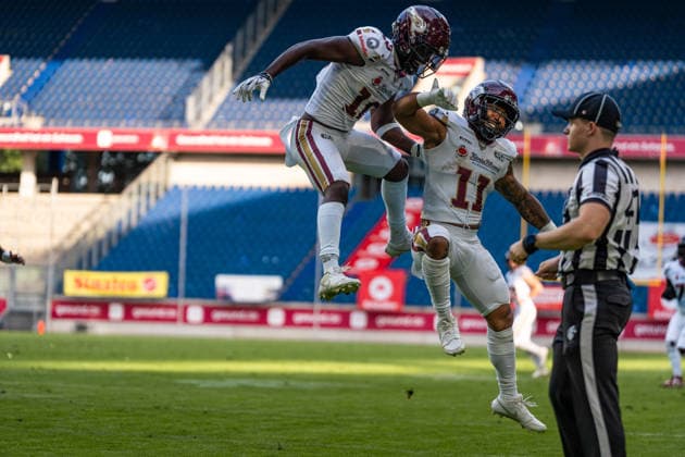 Harlan Kwofie of the Rhein Fire, No. 10, and Jonathan Scott of the Rhein Fire, No. 11, celebrate scoring points; GER Rhein Fire vs. Alpine Rams, American Football, AFLE, 2026 season, August 1, 2026 GER Rhein Fire vs. Alpine Rams, American football, AFLE, 2026 season, August 1, 2026 Duisburg Copyright: xEibner-Pressefoto FabianxFriesex EP_FFE