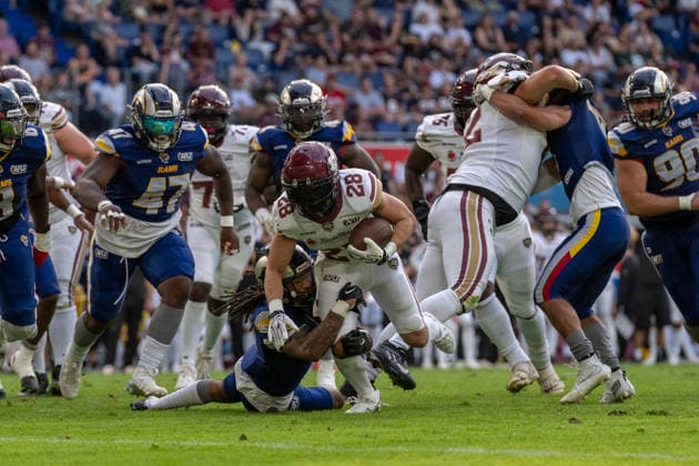 Tyrone Alexander Rhein Fire, 28, comes out on top, GER Rhein Fire vs. Alpine Rams, American Football, AFLE, 2026 Season, August 1, 2026 GER Rhein Fire vs. Alpine Rams, American Football, AFLE, 2026 Season, August 1, 2026, Duisburg Copyright: xEibner-Pressefoto FabianxFriesex EP_FFE