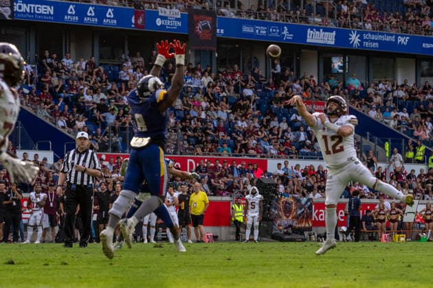 Tom Wolf Rhein Fire, 12 passing plays, GER Rhein Fire vs. Alpine Rams, American football, AFLE, 2026 season, August 1, 2026 GER Rhein Fire vs. Alpine Rams, American football, AFLE, 2026 season, August 1, 2026, Duisburg Copyright: xEibner-Pressefoto FabianxFriesex EP_FFE