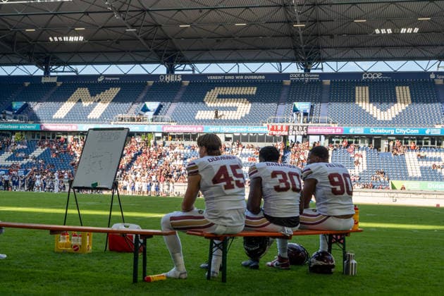 Interior view of the Schauinslandreisen Arena featuring players Bennet Duemmer (Rhein Fire, 45), Matthias Banjaqui (Rhein Fire, 30), and Remy Feltes (Rhein Fire, 90); GER Rhein Fire vs. Alpine Rams, American football, AFLE, 2026 season, August 1, 2026, GER Rhein Fire vs. Alpine Rams, American football, AFLE, 2026 season, August 1, 2026, Duisburg Copyright: xEibner-Pressefoto FabianxFriesex EP_FFE