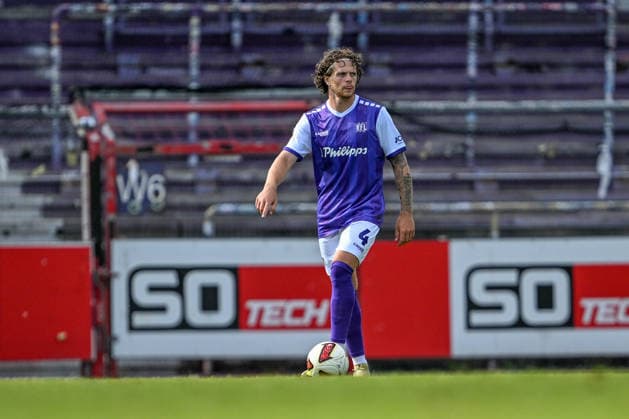 Friendly Match 26 vs. 27: VfL Osnabrück vs. SC Paderborn on August 1, 2026, at Bremer Brücke in Osnabrück; Abu Hanna and Joel Osnabrueck in action MT