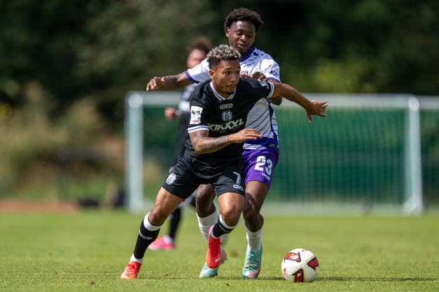 Friendly Match 26 vs. 27: VfL Osnabrück vs. SV Meppen on August 1, 2026, at Blau Weiss Schinkel in Osnabrück; Tony Lesueur (Osnabrück) in a tackle against Oliver Schmitt (Meppen) MT