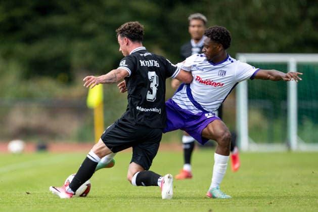 Friendly Match 26 27: VfL Osnabrück vs. SV Meppen on August 1, 2026, at Blau Weiss Schinkel in Osnabrück; Tony Lesueur (Osnabrück) in a tackle against Tobias Mißner (Meppen) MT