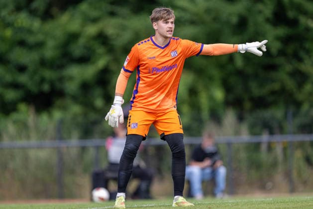 Friendly Match 26 vs. 27: VfL Osnabrück vs. SV Meppen on August 1, 2026, at Blau Weiss Schinkel in Osnabrück; Goalie: Niklas Sauter, Osnabrück MT