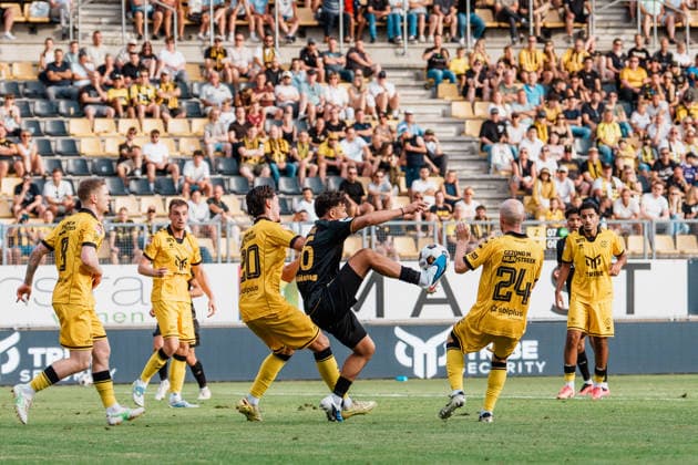 Netherlands vs. Germany Men s Soccer Friendly 2026 2027 Roda JC Kerkrade vs. Alemannia Aachen Parkstad Limburg Stadium, ball control in the penalty area, Faton Ademi, Alemannia Aachen, 36; Ryan Leijten, Roda JC Kerkrade, 20; Järme Döm (Jerome Deom), Roda JC Kerkrade, 24 Copyright: xThiemoxRudolphx