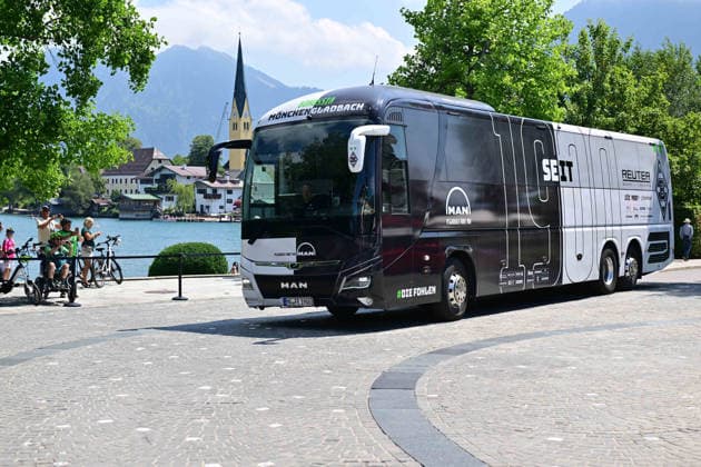 August 2, 2026 Rottach Egern Soccer, Men s, 2026–2027 Season, Borussia Mönchengladbach Training Camp: The Gladbach team arrives at the team hotel. DFL regulations prohibit any use of photographs as image sequences and or quasi-video. Am Birkenmoos Stadium, Bavaria, Germany