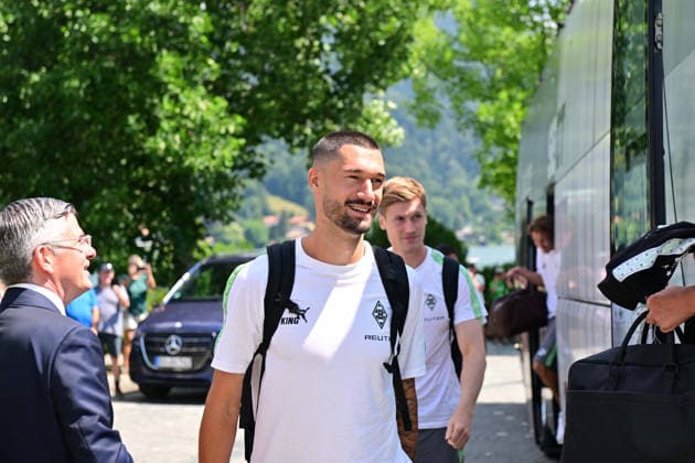 August 2, 2026 Rottach Egern Soccer, Men s, 2026–2027 season, Borussia Mönchengladbach training camp; arrival of the Gladbach team at the team hotel—here, Tim Kleindienst, Gladbach. DFL regulations prohibit any use of photographs as image sequences and or quasi-video. Am Birkenmoos Stadium, Bavaria, Germany