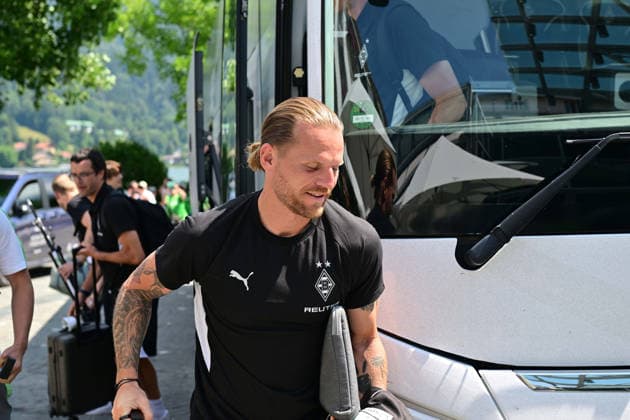August 2, 2026, Rottach Egern Soccer, Men s, 2026–2027 season, Borussia Mönchengladbach training camp; arrival of the Gladbach team at the team hotel—Eugen Polanski, Gladbach coach. DFL regulations prohibit any use of photographs as image sequences and or quasi-video. Am Birkenmoos Stadium, Bavaria, Germany